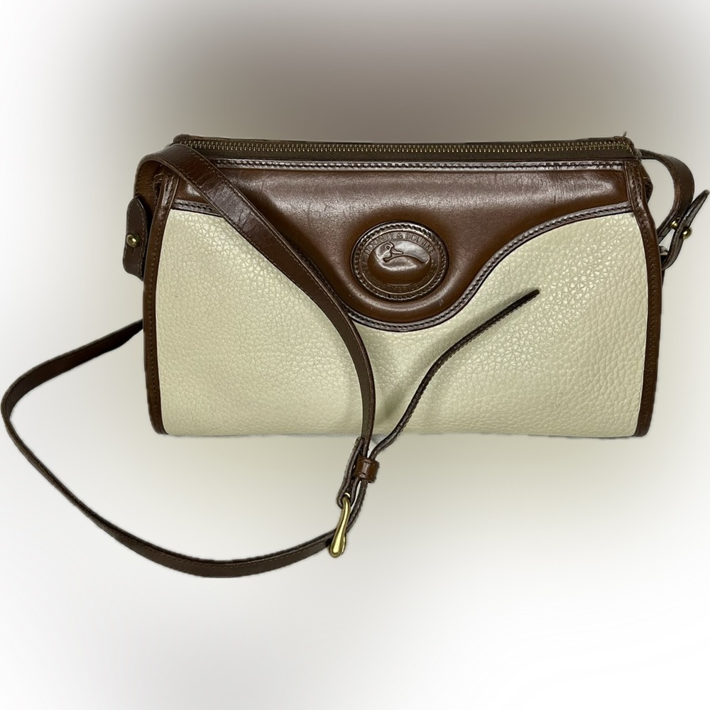 Vintage Dooney & Bourke Cream White and Burnt Cedar vintage 
Crossbody Purse